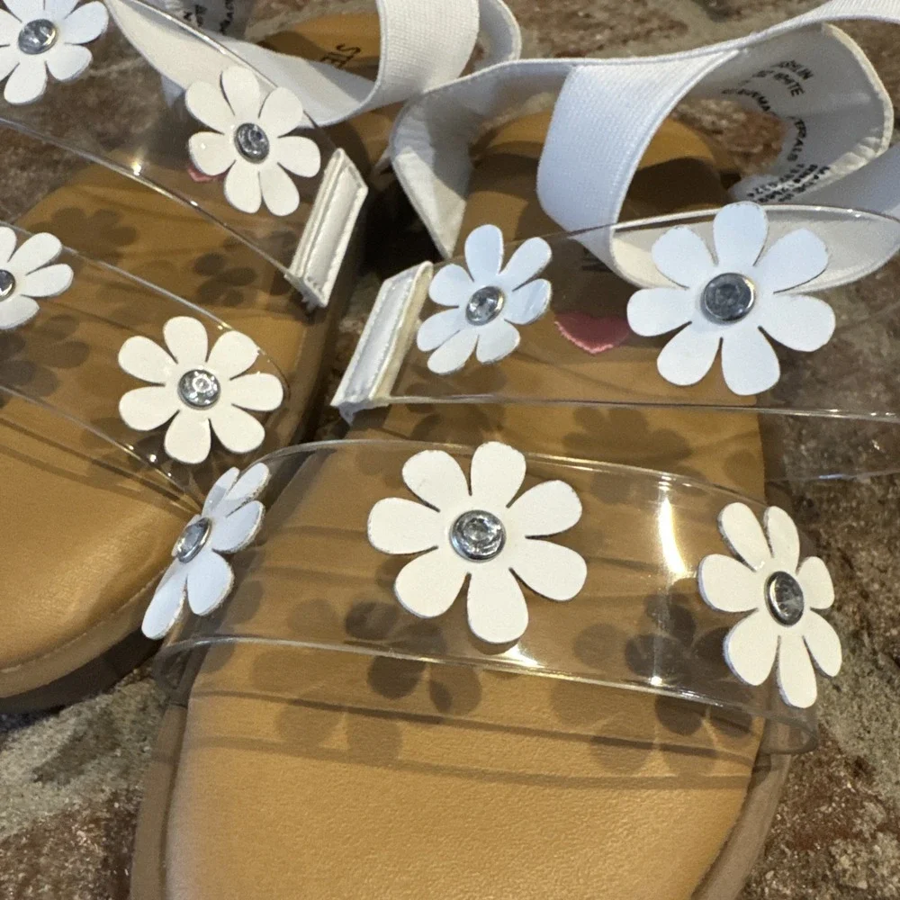 Steve Madden Jashlin White Strappy Flower Casual Sandals Size 11 Girls Kids #019